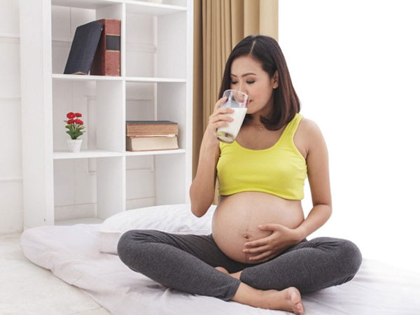 Thời điểm tốt nhất để uống sữa bầu mẹ đã biết chưa?
